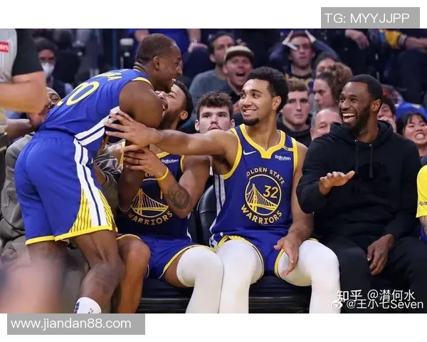 勇士与鹈鹕精彩对决NBA数据直播全程跟踪分析与战况更新