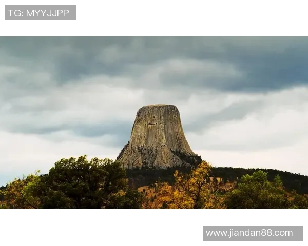 探索阿拉巴的历史文化与自然风光之美，感受独特的地域魅力与人文气息