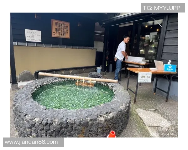 京都与草津厝的温泉文化碰撞与旅游体验深度解析